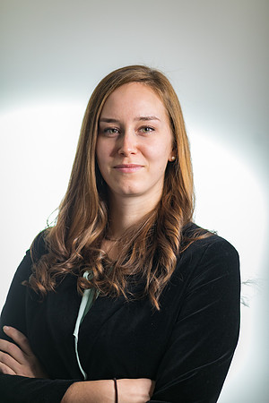 Angelica-headdshots-2018-12