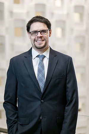 UBS-Group-Headshots-2018-285