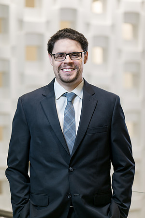 UBS-Group-Headshots-2018-282
