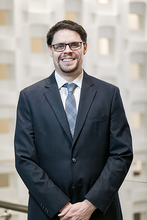 UBS-Group-Headshots-2018-278