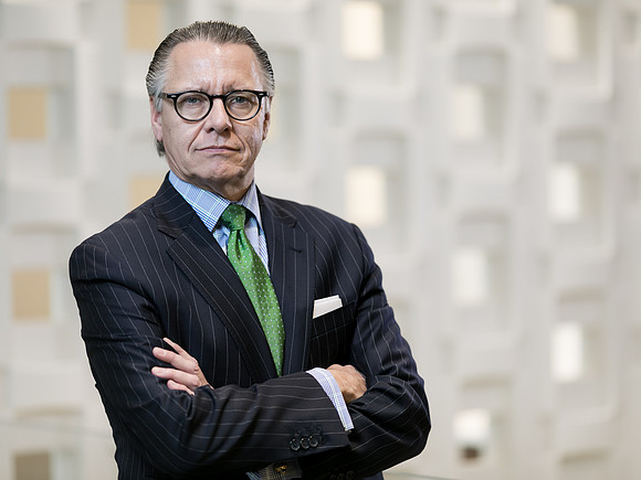 UBS-Group-Headshots-2018-33