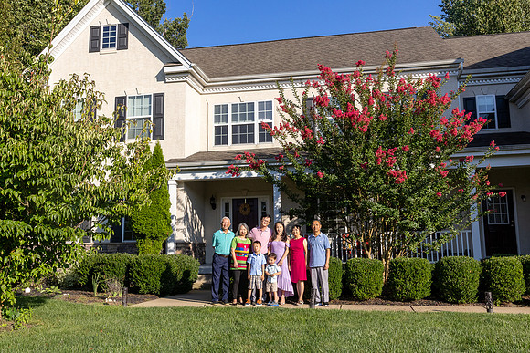 Zhou-Family-Photography-2023-by-Genava-Leigh-9