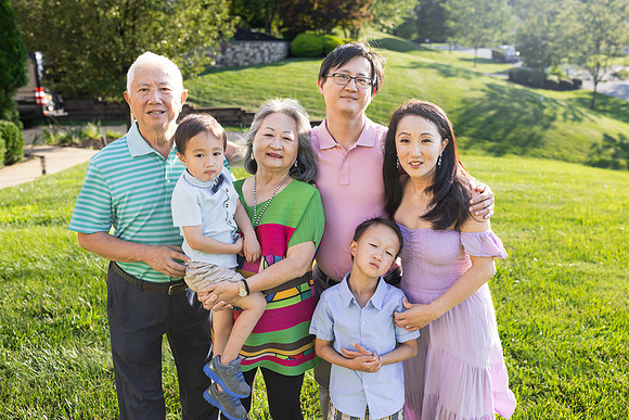 Zhou-Family-Photography-2023-by-Genava-Leigh-46