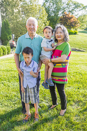 Zhou-Family-Photography-2023-by-Genava-Leigh-52