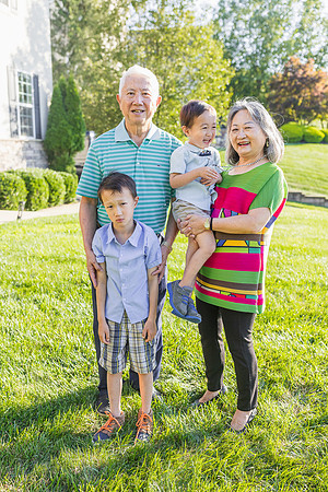 Zhou-Family-Photography-2023-by-Genava-Leigh-56
