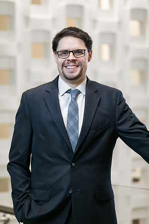 UBS-Group-Headshots-2018-301