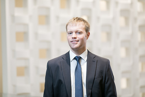 UBS-Group-Headshots-2018-250