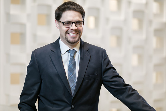 UBS-Group-Headshots-2018-315