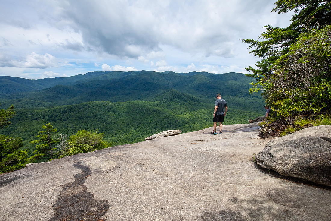 1GENAVA-LEIGH-Asheville-NC-2019-Rainbow-Falls-Pisgah-National-Forest