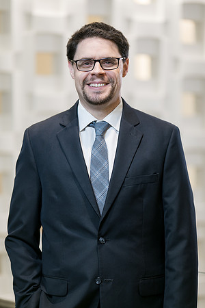 UBS-Group-Headshots-2018-299