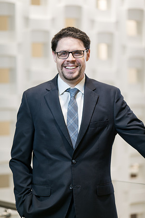 UBS-Group-Headshots-2018-303