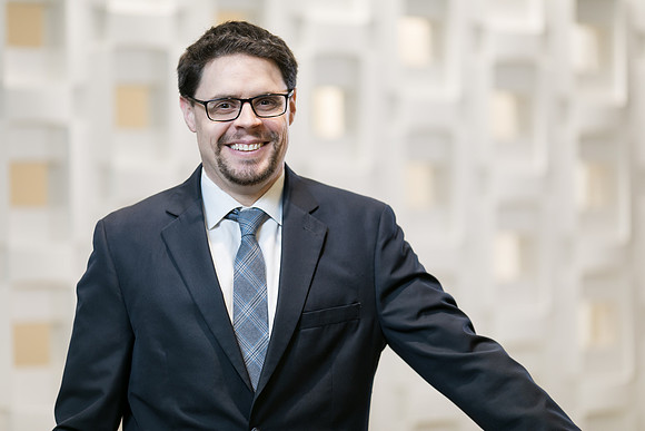 UBS-Group-Headshots-2018-313