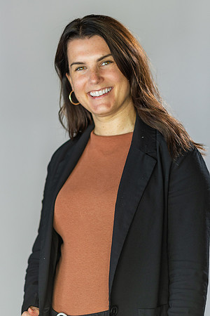 Alyson-Herman-Headshot-Photography- by-Genava-Leigh-52
