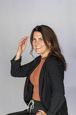 Alyson-Herman-Headshot-Photography- by-Genava-Leigh-8