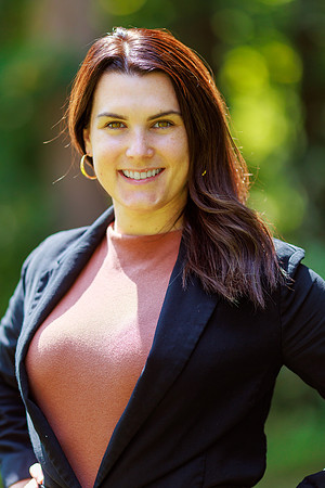 Alyson-Herman-Headshot-Photography- by-Genava-Leigh-108
