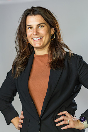 Alyson-Herman-Headshot-Photography- by-Genava-Leigh-95