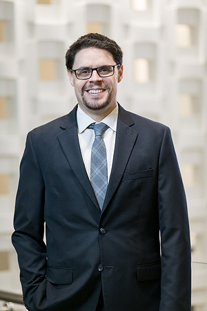 UBS-Group-Headshots-2018-287