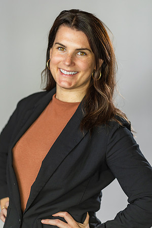 Alyson-Herman-Headshot-Photography- by-Genava-Leigh-92