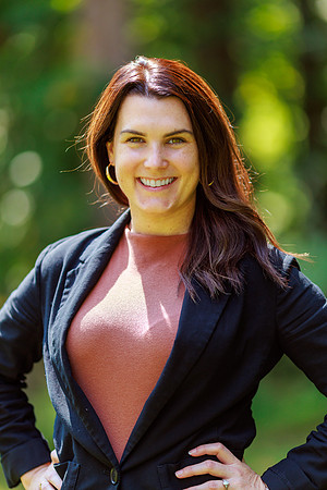 Alyson-Herman-Headshot-Photography- by-Genava-Leigh-112